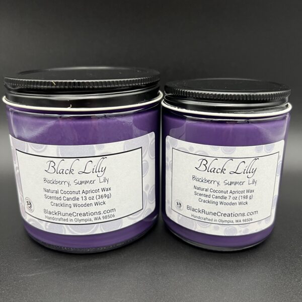 Black Lilly Candle