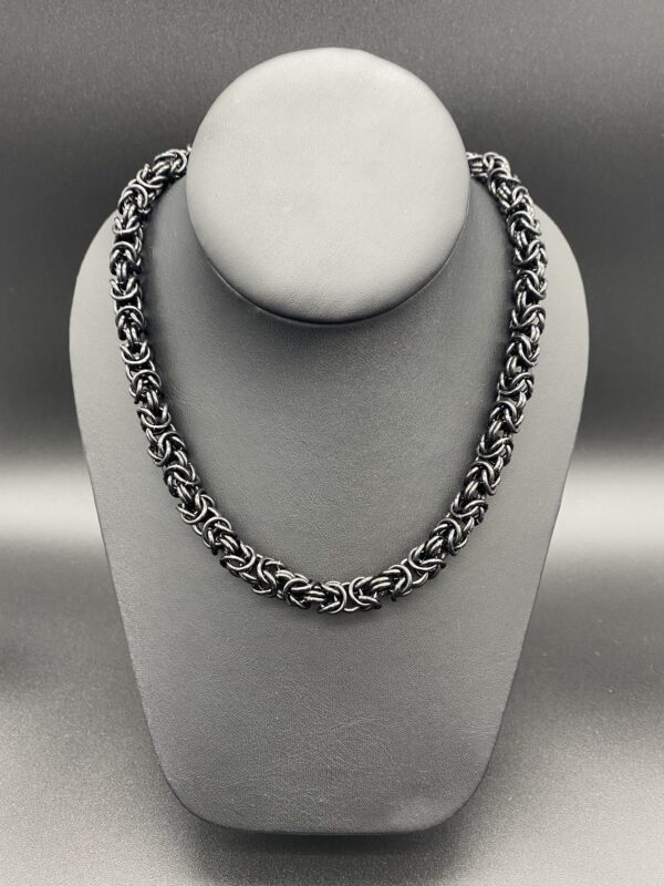 Necklace Byzantine 16g Black